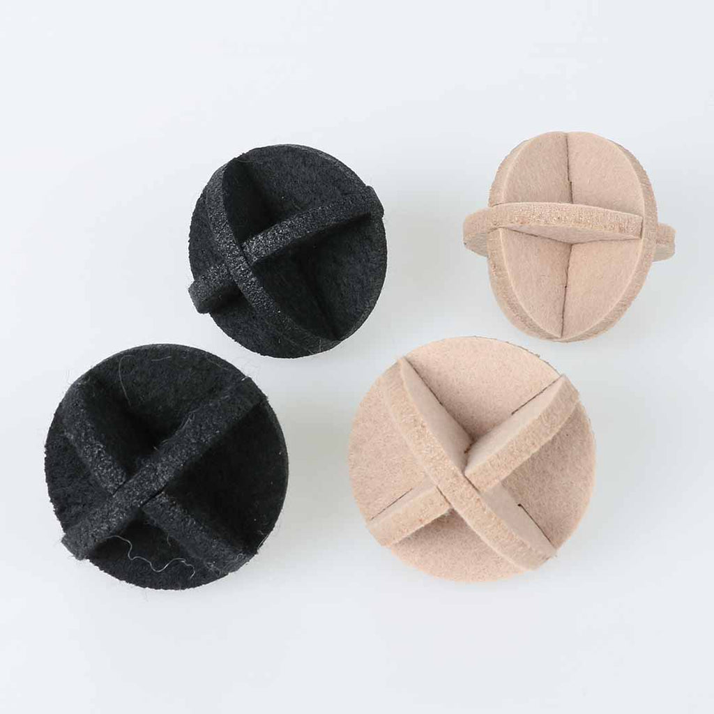 CHARLIE – Balle en feutre pour chat – Couleurs mélangées - Chat - FutéCHARLIE – Balle en feutre pour chat – Couleurs mélangéesChat - Futé